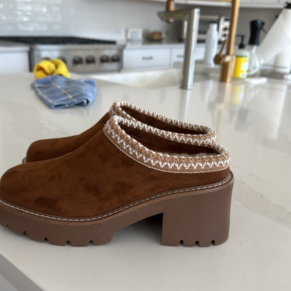 Steve Madden Brixtin Clog - Picture 3 of 8